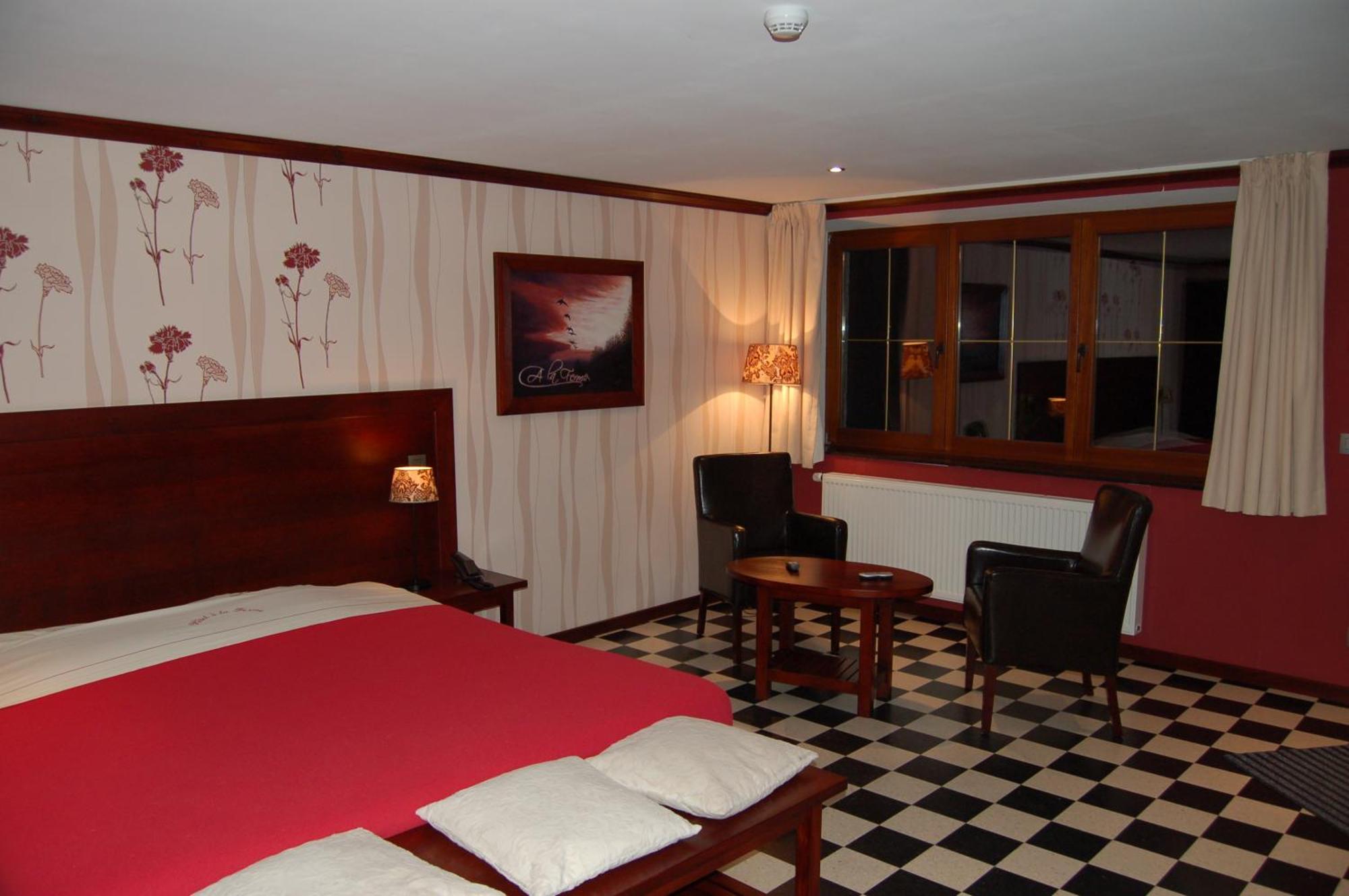 Hotel/Restaurant A La Ferme Ferrieres Екстер'єр фото